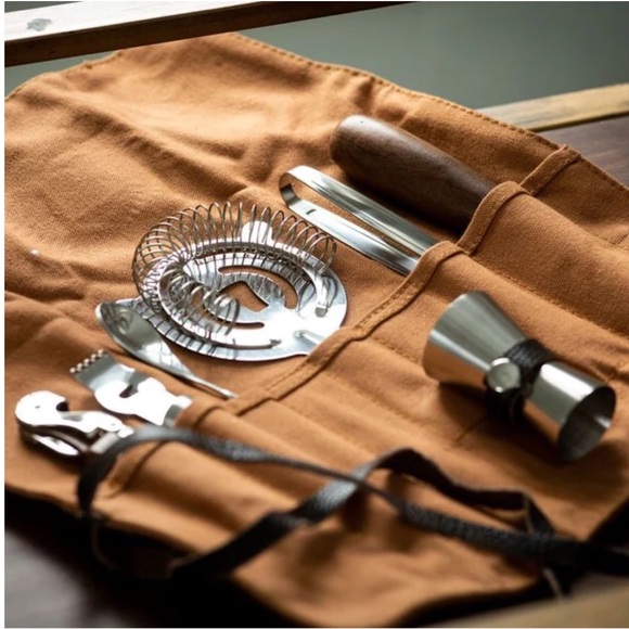 Foster & Rye Canvas Cocktail Kit - Picture 2 of 7